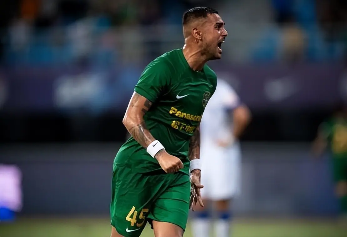 沃留下的主, 入替 沃留下的主, 入替